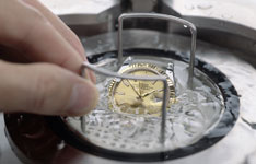 天梭表盘怎么自行更换